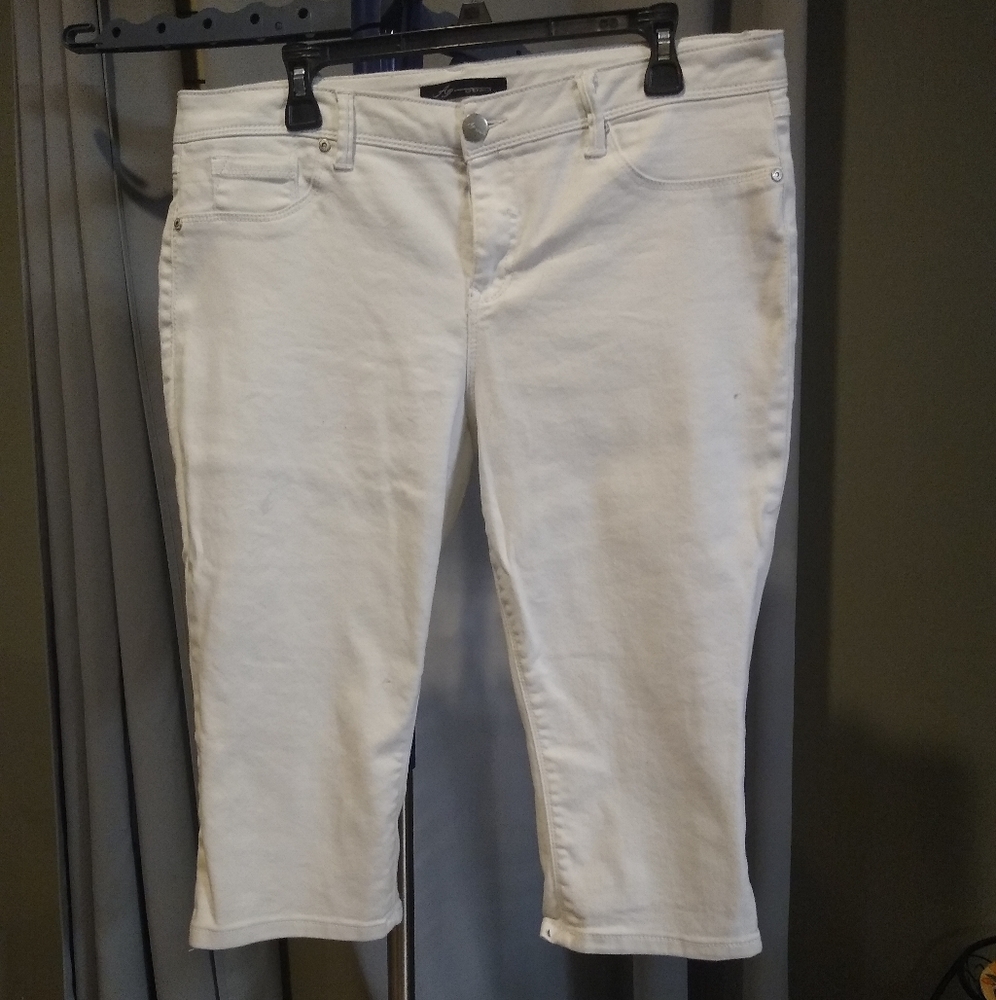 Stretch Capri - Picture 2 of 2